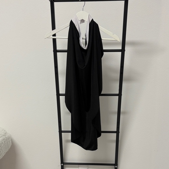 Halloween nun costume (dress and “veil”) black and white size s/m - Picture 7 of 7